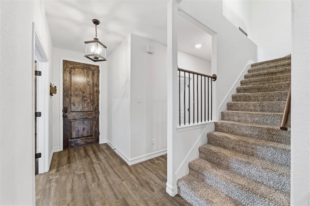 2501 Bunker Hill Dr, Burleson, TX 76028 photo