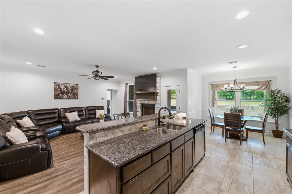 2501 Bunker Hill Dr, Burleson, TX 76028 photo