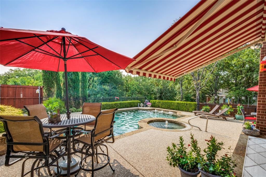 2300 High Pointe Dr, Corinth, TX 76210 photo