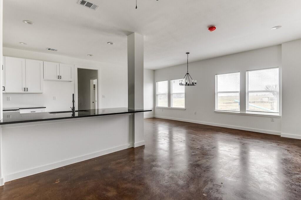 1020 Burnett Blvd #AND B, Alvarado, TX 76009 photo
