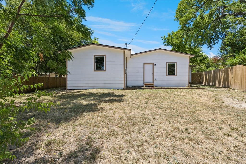 5054 Corrigan Ct, Dallas, TX 75241 photo