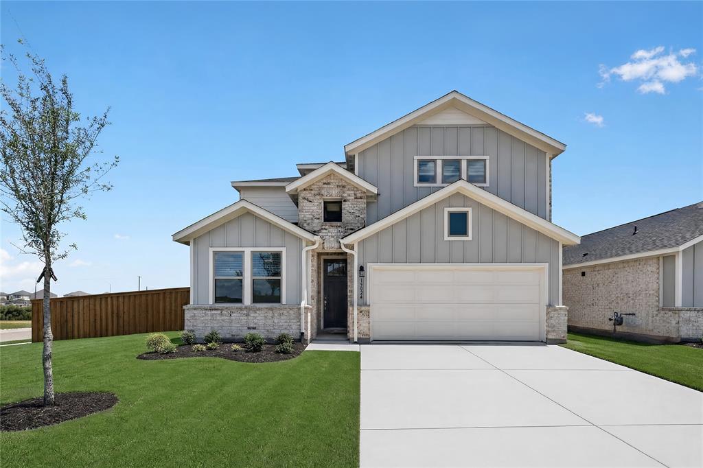 15024 Horseshoe Post Rd, Fort Worth, TX 76052