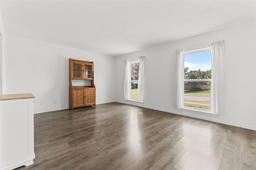 7233 Bayberry Ln, Dallas, TX 75249 photo
