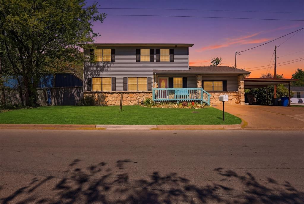 500 Rucker St, Granbury, TX 76048
