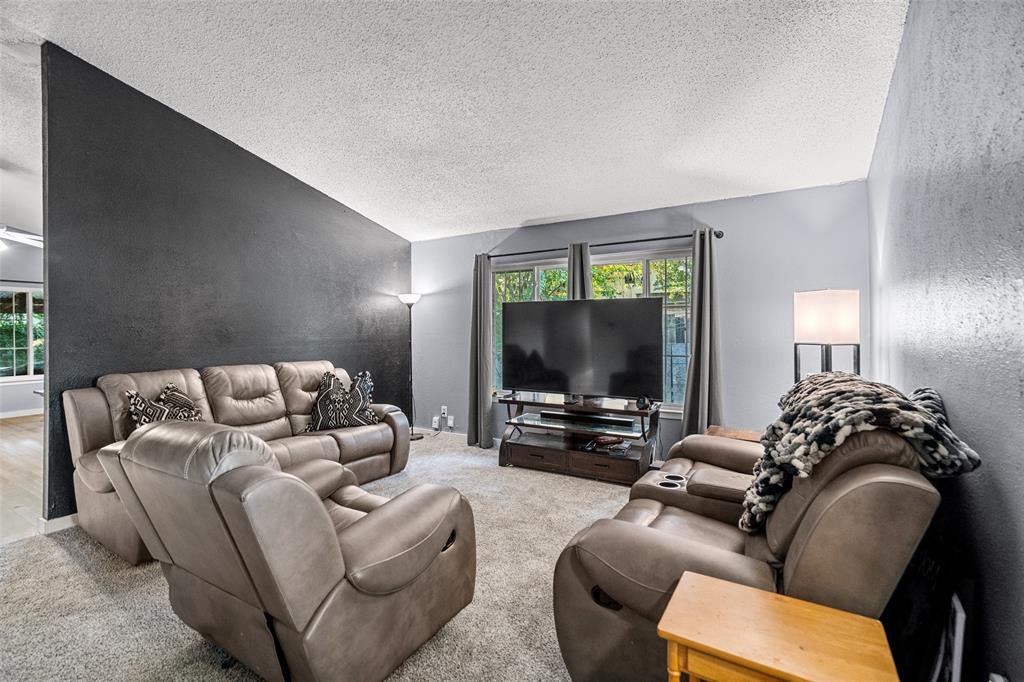 2837 Corrida Ct, Grand Prairie, TX 75052 photo