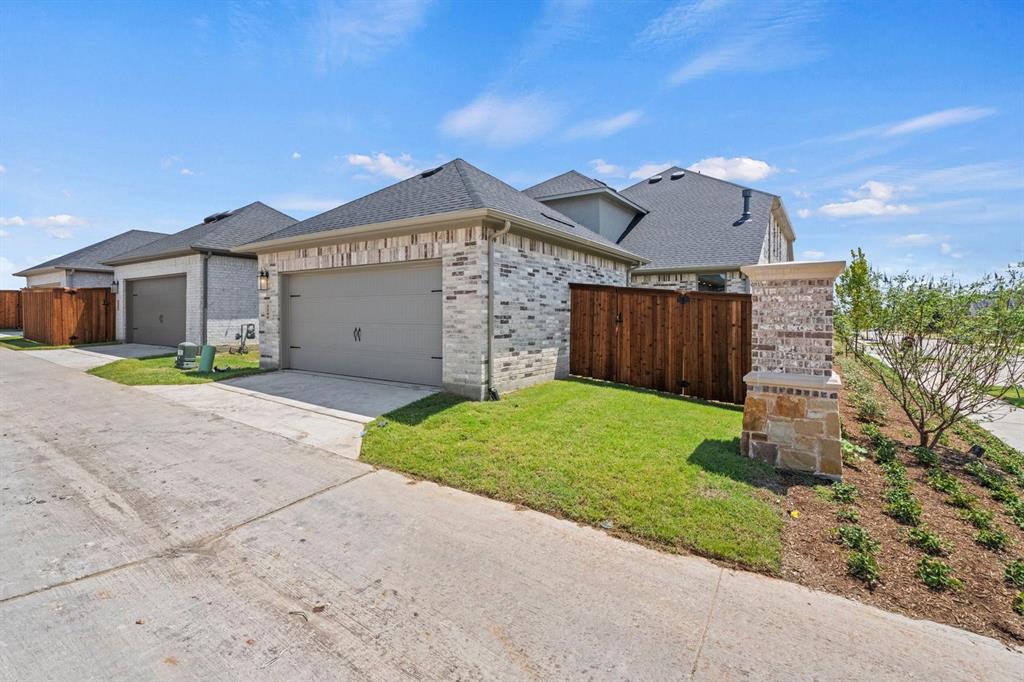 3200 Philly St, Celina, TX 75009 photo