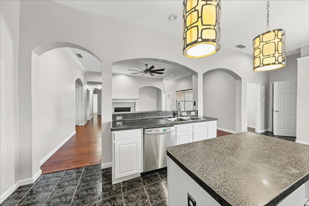 128 Annette St, Lancaster, TX 75146 photo
