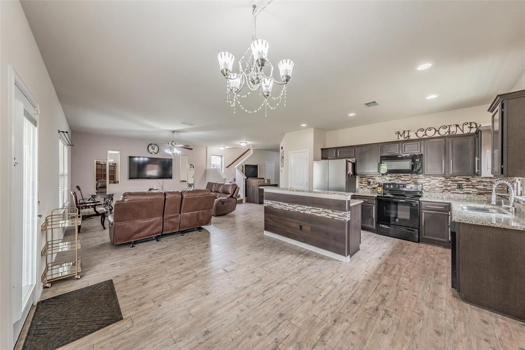 2841 Mesquite Rd, Fort Worth, TX 76111 photo