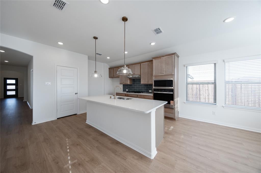 141 Glory Ln, Forney, TX 75126 photo