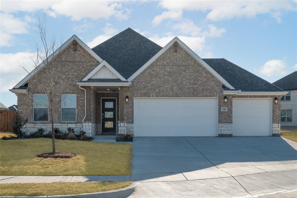 141 Glory Ln, Forney, TX 75126