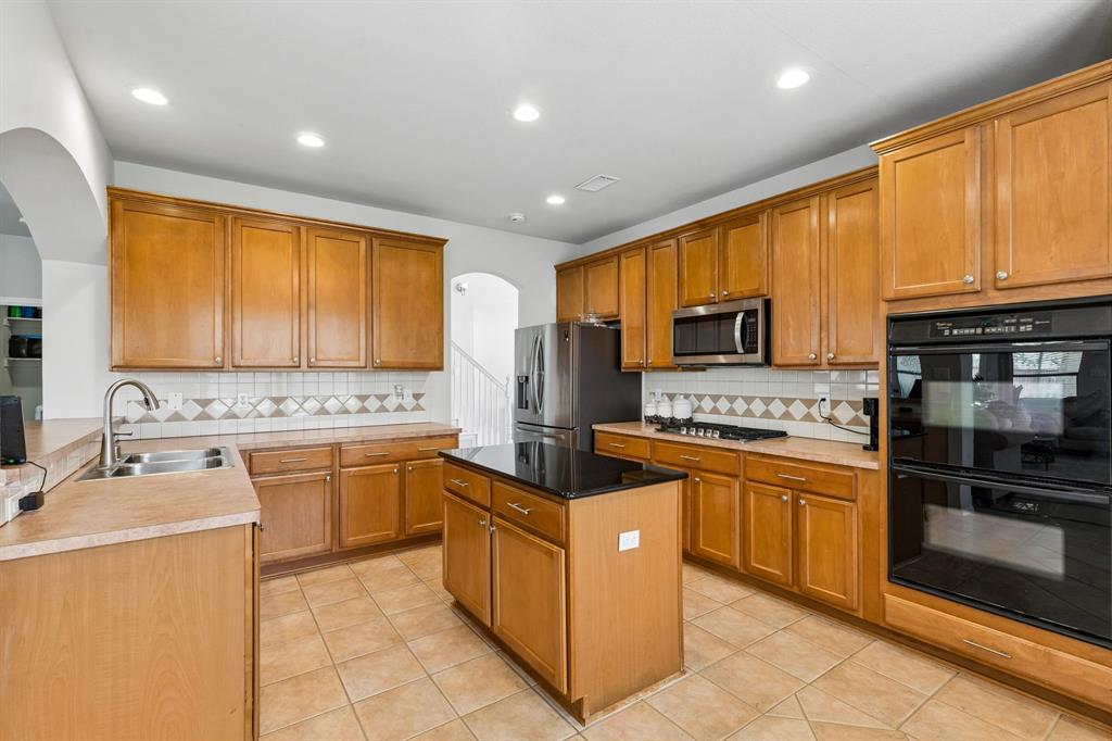 3201 Cantura Dr, Mesquite, TX 75181 photo