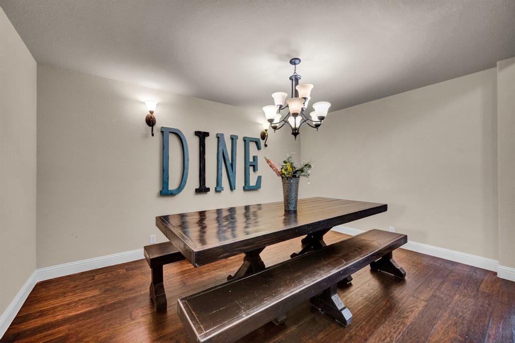 918 Newcastle Dr, Midlothian, TX 76065 photo