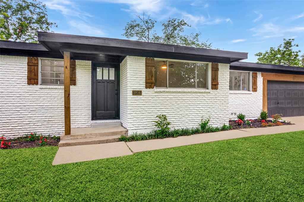 3816 Springbranch Dr, Benbrook, TX 76116
