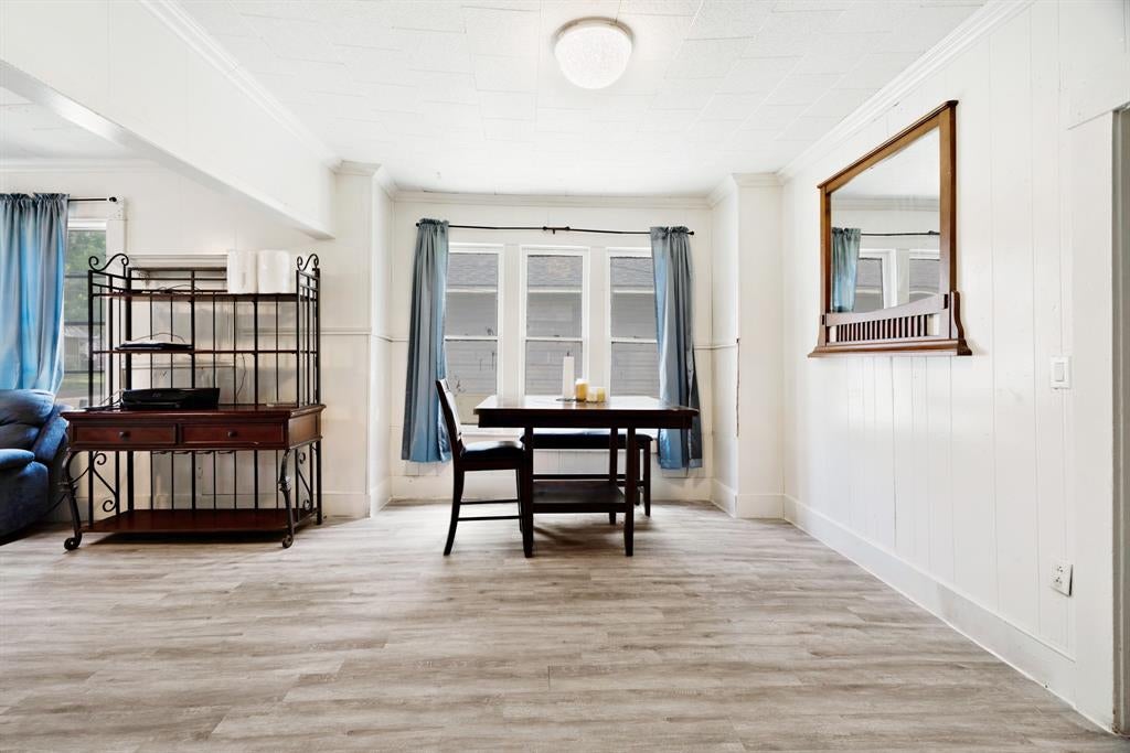 947 SE 6 St, Paris, TX 75460 photo