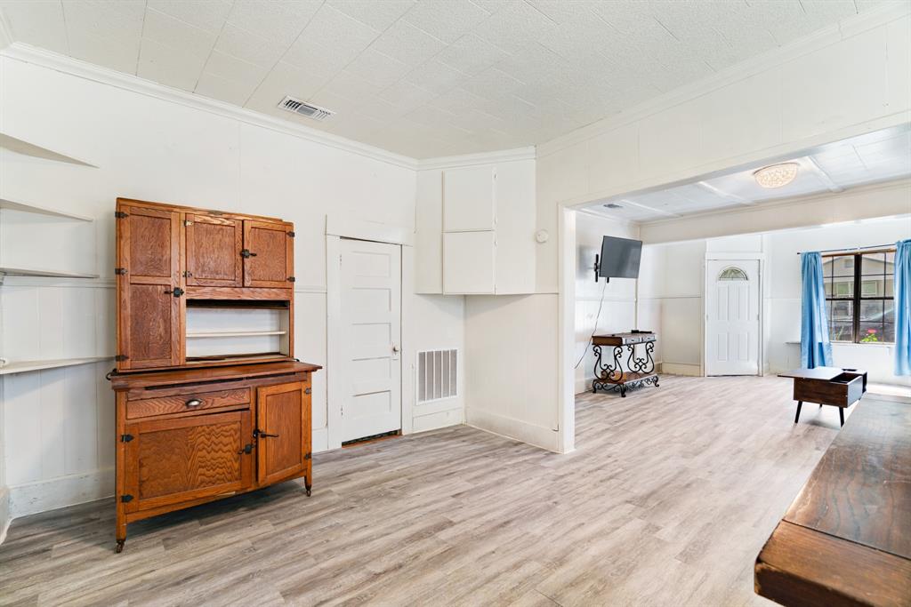947 SE 6 St, Paris, TX 75460 photo