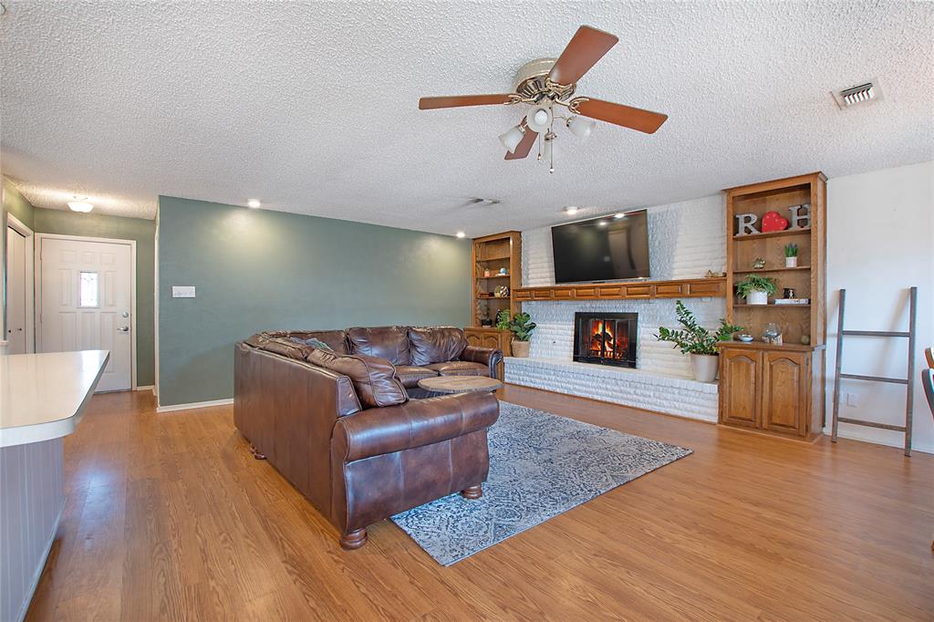 2507 Jewell Dr, Arlington, TX 76016 photo