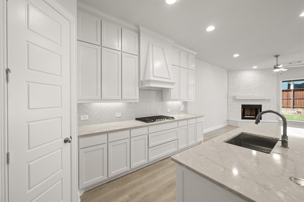 1417 Ripple Glass Rd, Midlothian, TX 76065 photo