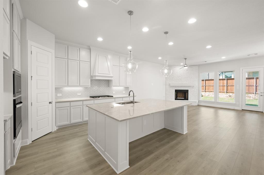 1417 Ripple Glass Rd, Midlothian, TX 76065 photo
