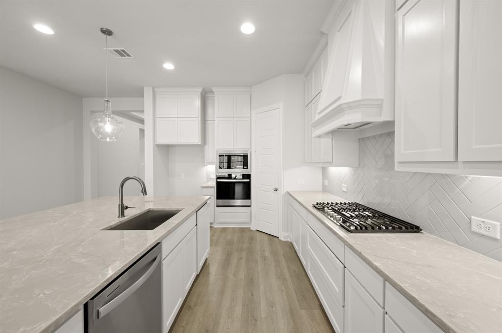 1417 Ripple Glass Rd, Midlothian, TX 76065 photo