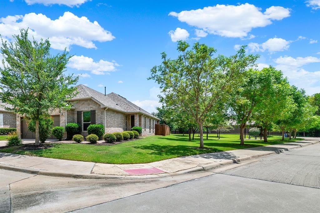 7411 Fawnbrook Ln, Frisco, TX 75034 photo