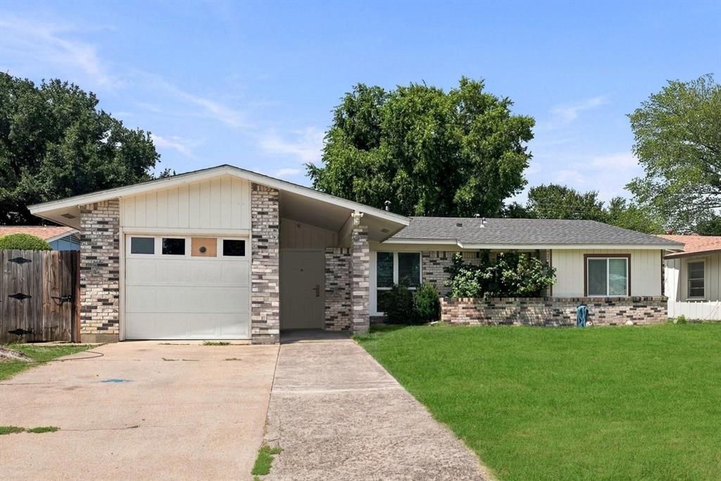 2621 Burning Tree Ln, Irving, TX 75062