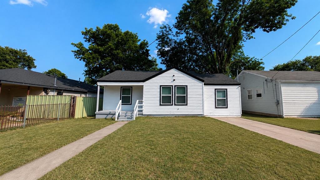 2126 Marfa Ave, Dallas, TX 75216 photo