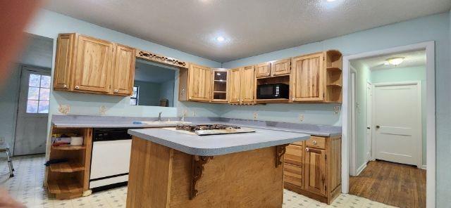 108 E Maple St, Keene, TX 76059 photo