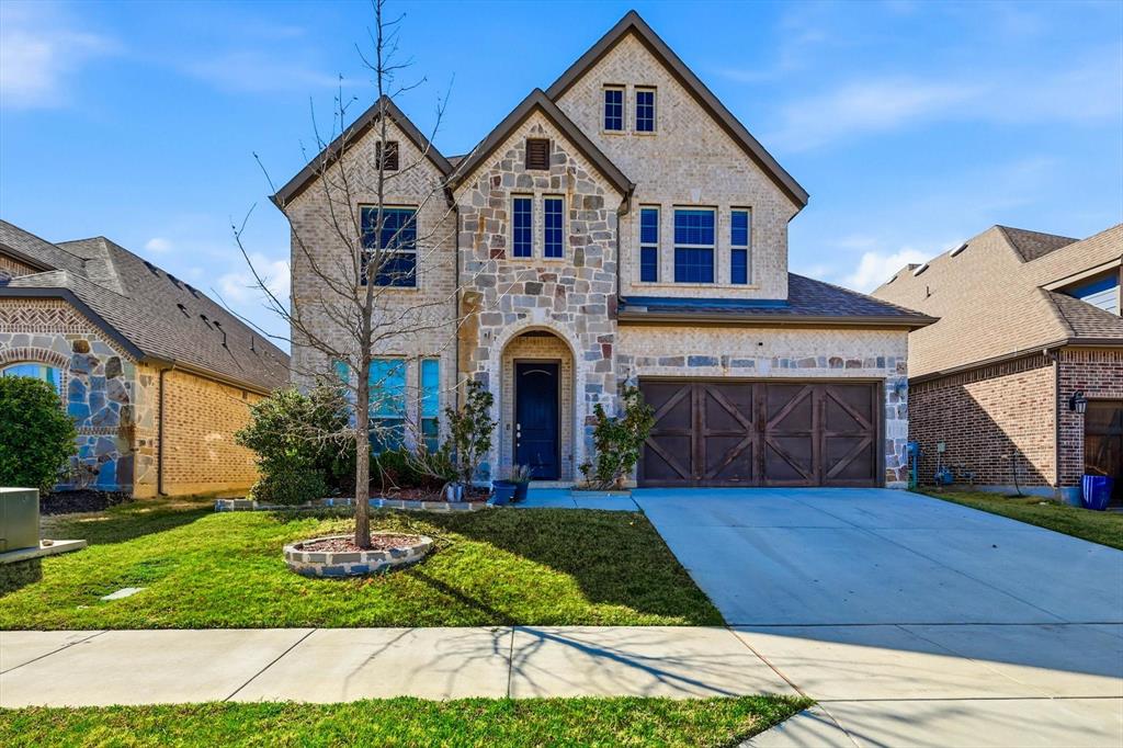2717 Calloway Creek Dr, Fort Worth, TX 76118