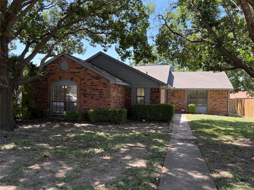 1362 Southridge Dr, Lancaster, TX 75146