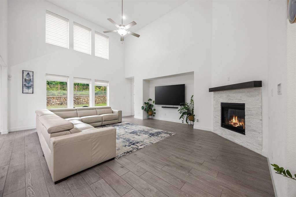 10736 Smoky Oak Trl, Argyle, TX 76226 photo