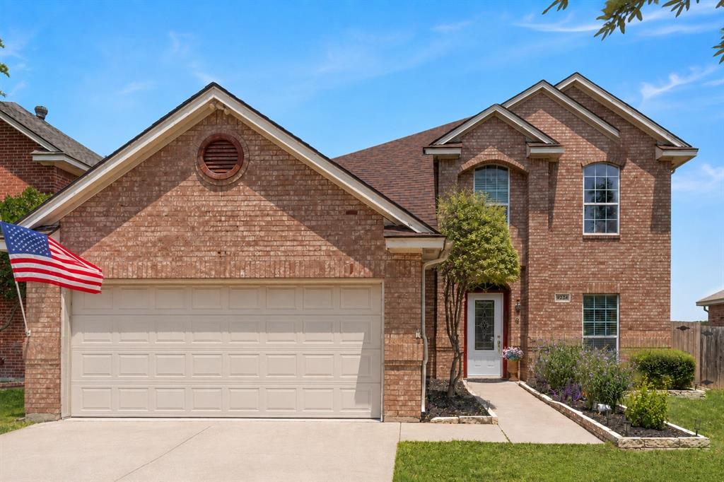 9224 Nathan Dr, White Settlement, TX 76108