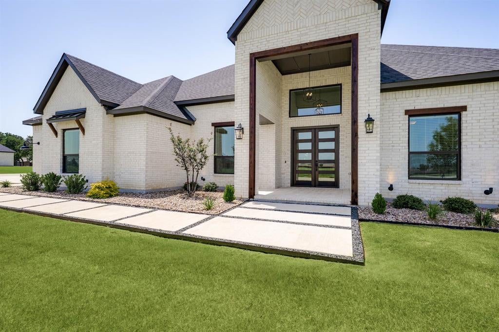 100 Wild Plum Dr, Krugerville, TX 76227 photo
