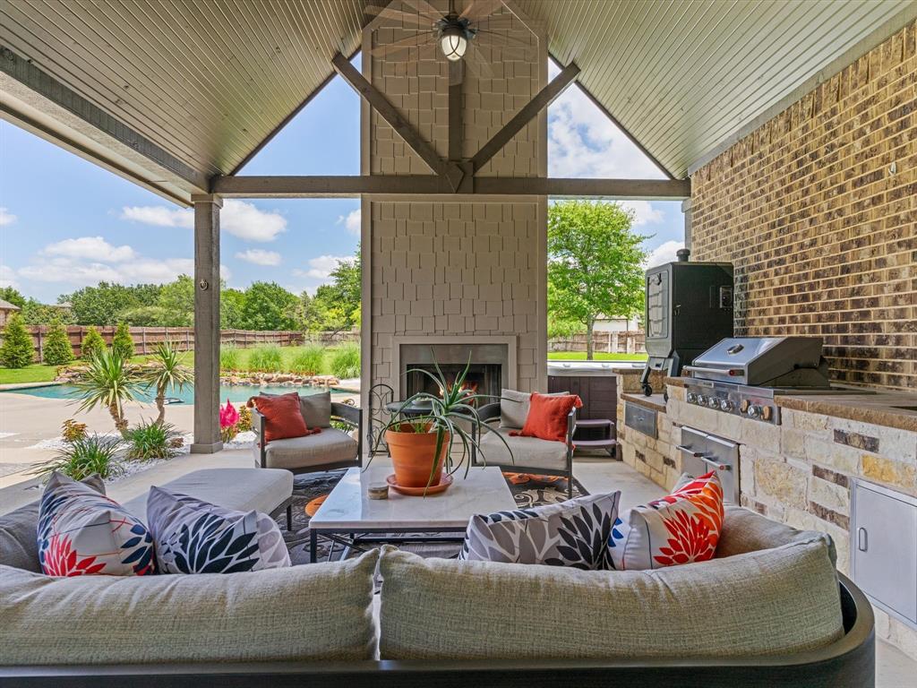 111 Base Rd, Aurora, TX 76078