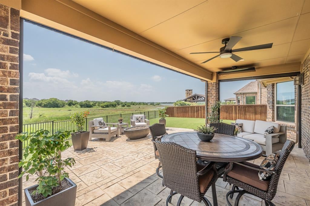 1233 Clearwater Dr, Frisco, TX 75036 photo