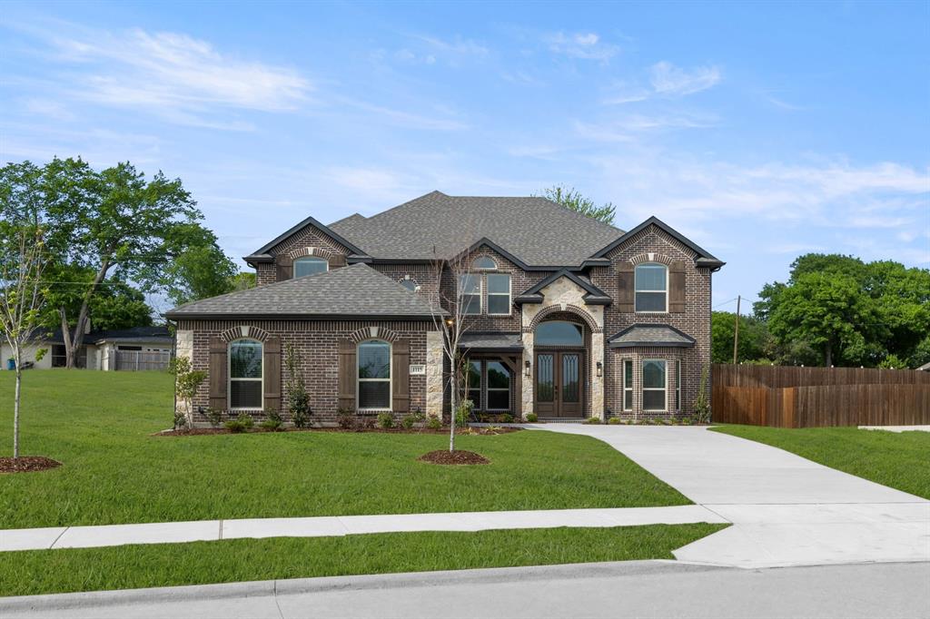 1115 Willow Lake Dr, Desoto, TX 75115
