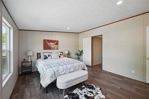 Manufactured Home in Azle TX 134 Overland Trail 10.jpg
