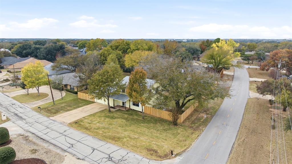5600 Choctaw Dr, Granbury, TX 76049