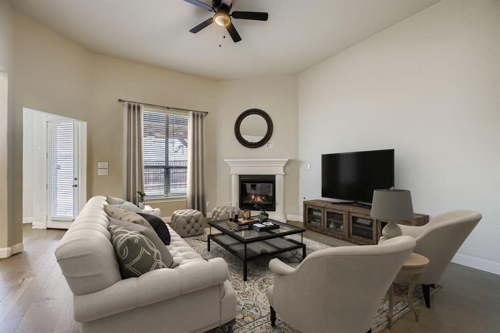 932 Hunters Creek Dr, Rockwall, TX 75087 photo