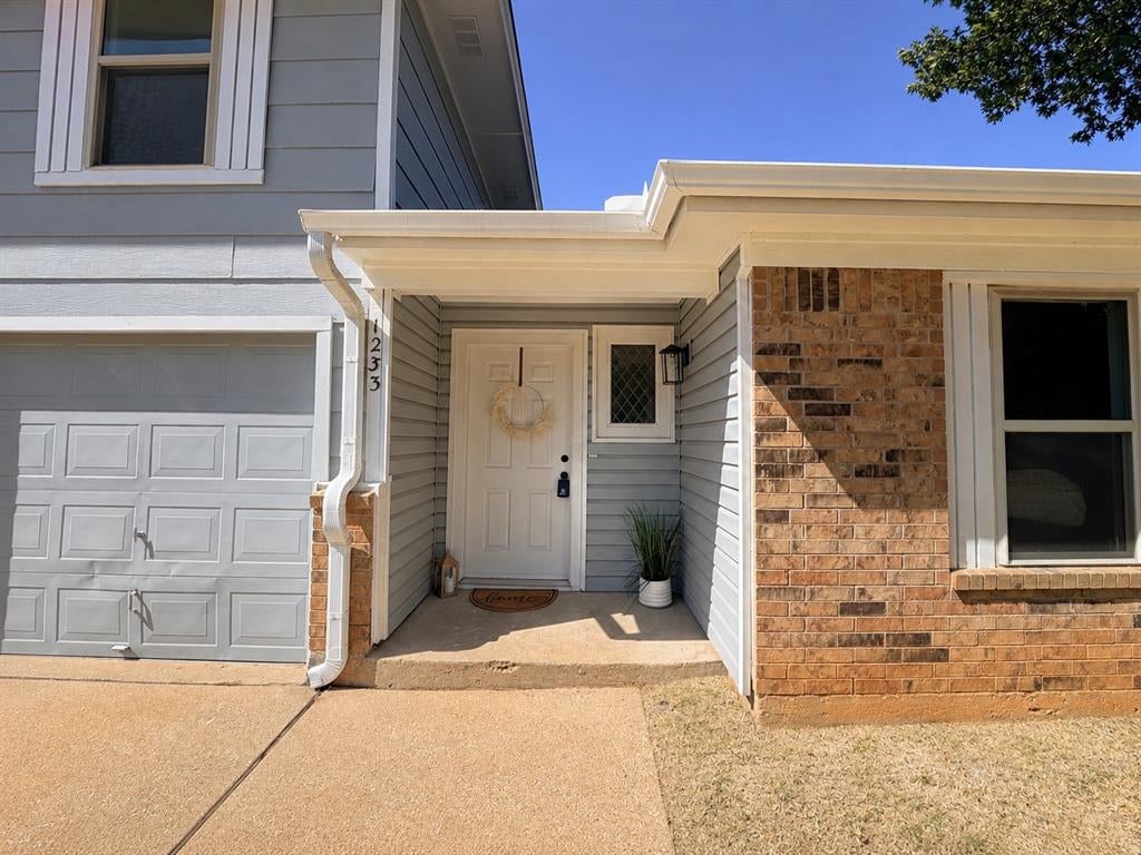 1233 Nicole Way, Fort Worth, TX 76028 photo