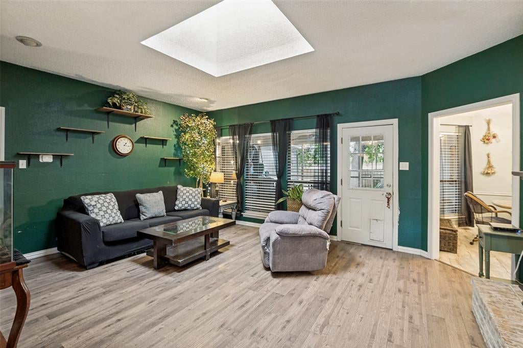 1006 Ridgeview, Carrollton, TX 75007 photo