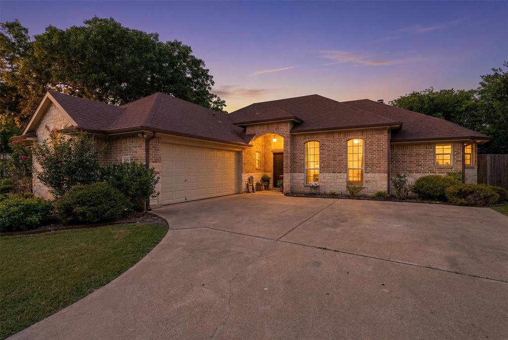 4406 2 Creek Ct, Granbury, TX 76049