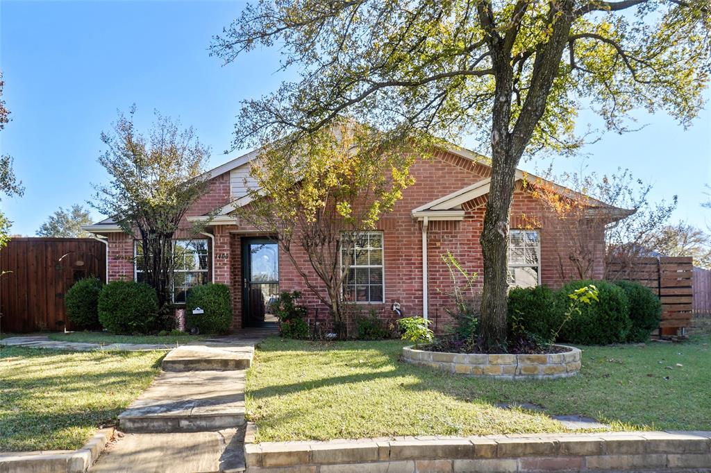 1400 Diversion Orio Dr, Lewisville, TX 75067