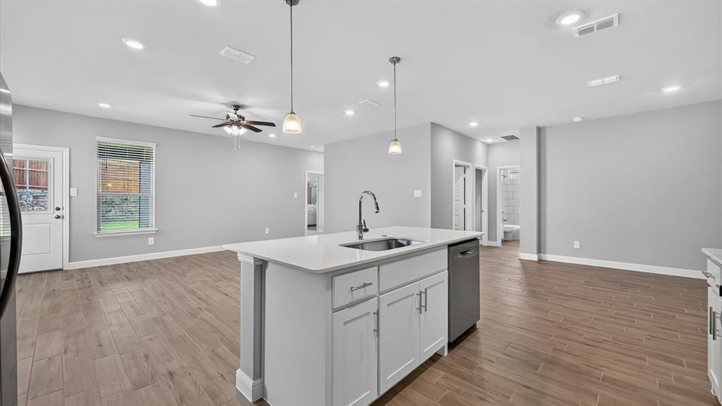 724 Rubicon Rd, Fort Worth, TX 76247 photo