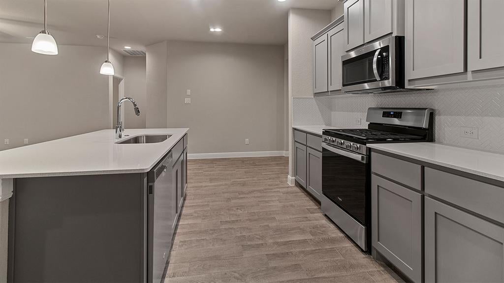 1449 Canterbury Trl, Desoto, TX 75115 photo
