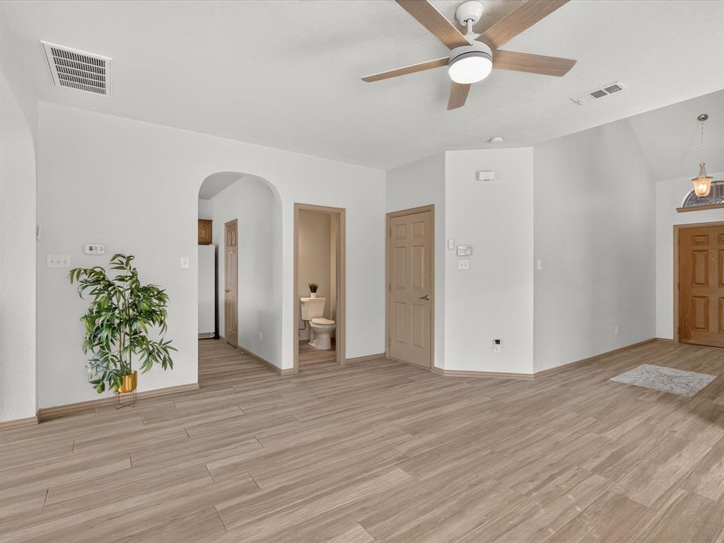 12129 Walden Wood Dr, Fort Worth, TX 76244 photo