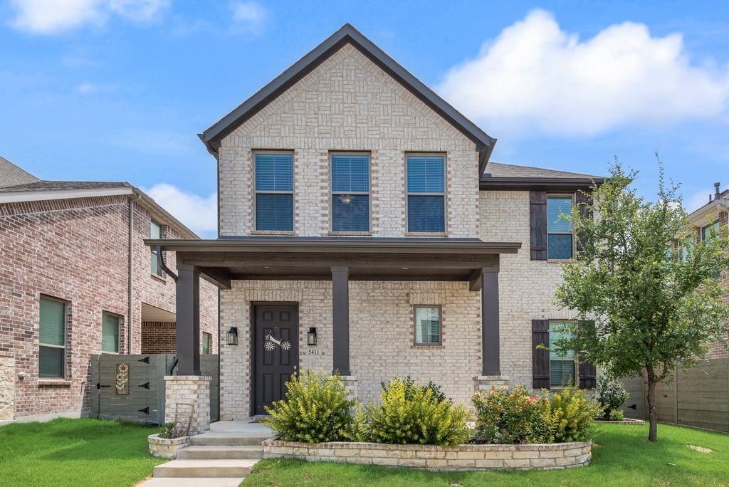 5411 Waterloo Dr, Sachse, TX 75048