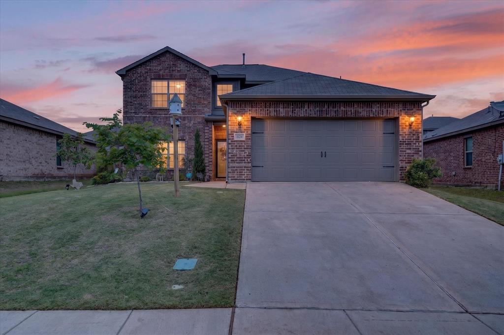 821 Serena Dr, Ferris, TX 75125