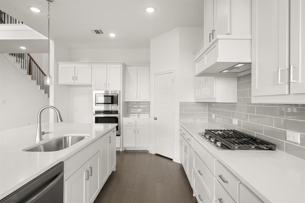 764 Texas Thistle Rd, Waxahachie, TX 75165 photo