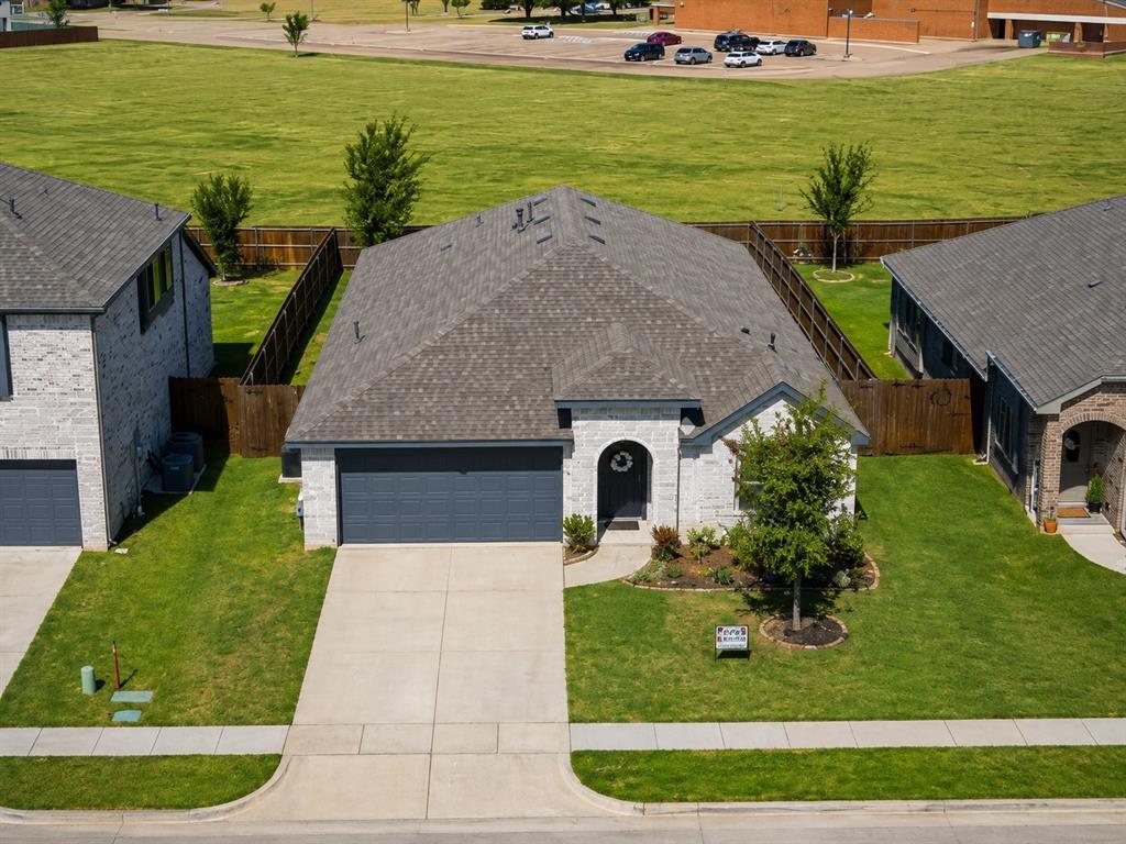 505 Bermuda Ave, Lancaster, TX 75146 photo