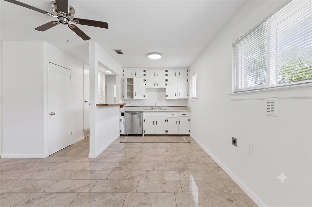 2013 Alan A Dale Rd, Arlington, TX 76013 photo